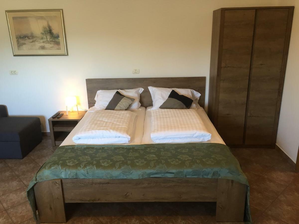Apartma Valmarin Apartment Spodnje Skofije Ngoại thất bức ảnh